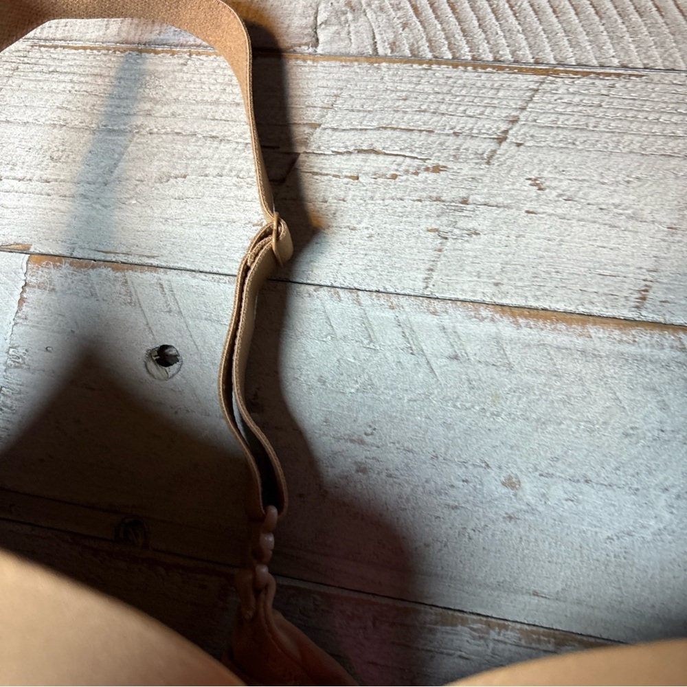 Old Navy Lightly Lined Full Coverage Underwire T-Shirt Bra size 44DD - Picture 5 of 13